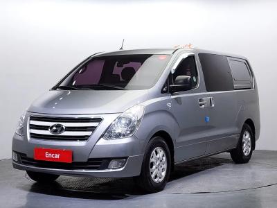 2016 Hyundai Starex