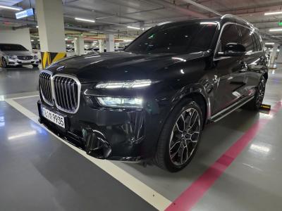 2026 BMW X7