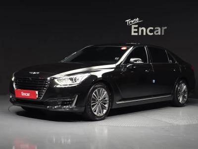 2018 Genesis EQ900