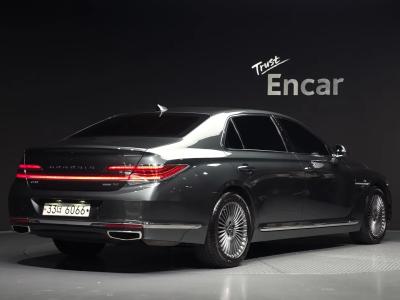 2019 Genesis G90