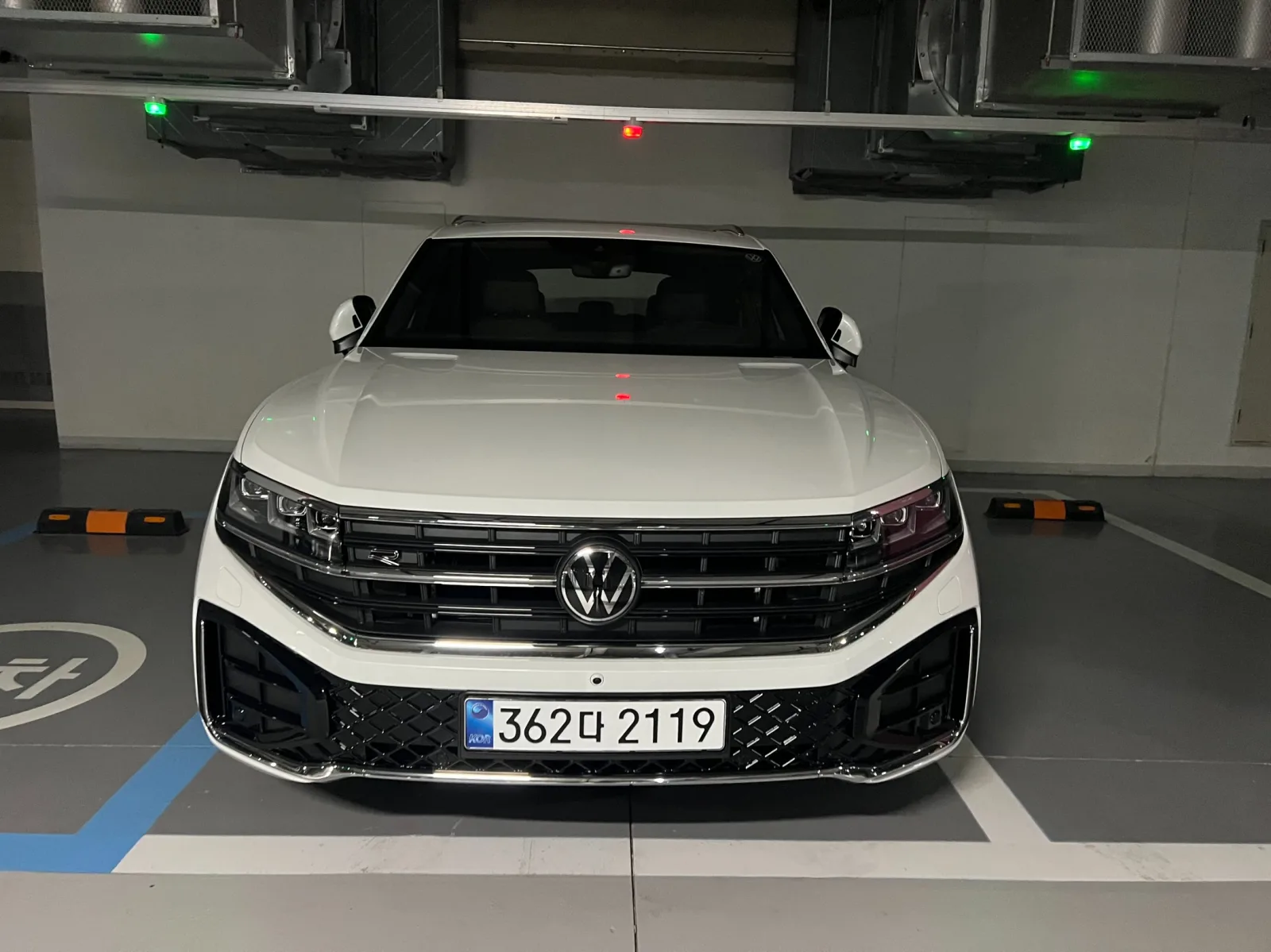 2027 Volkswagen Touareg