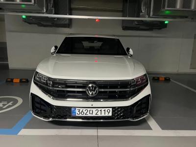 2027 Volkswagen Touareg