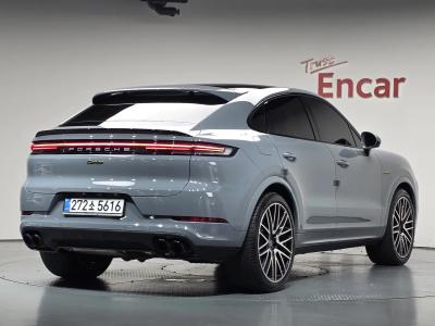 2025 Porsche Cayenne