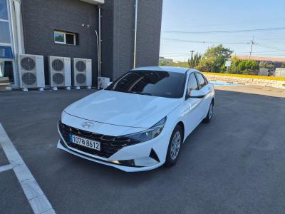 2022 Hyundai Elantra