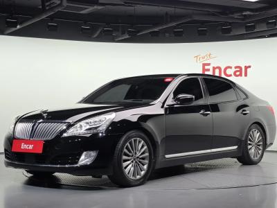 2013 Hyundai Equus