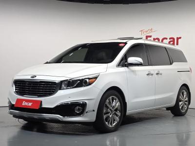 2015 Kia Carnival