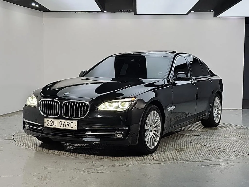 2015 BMW 7-Series