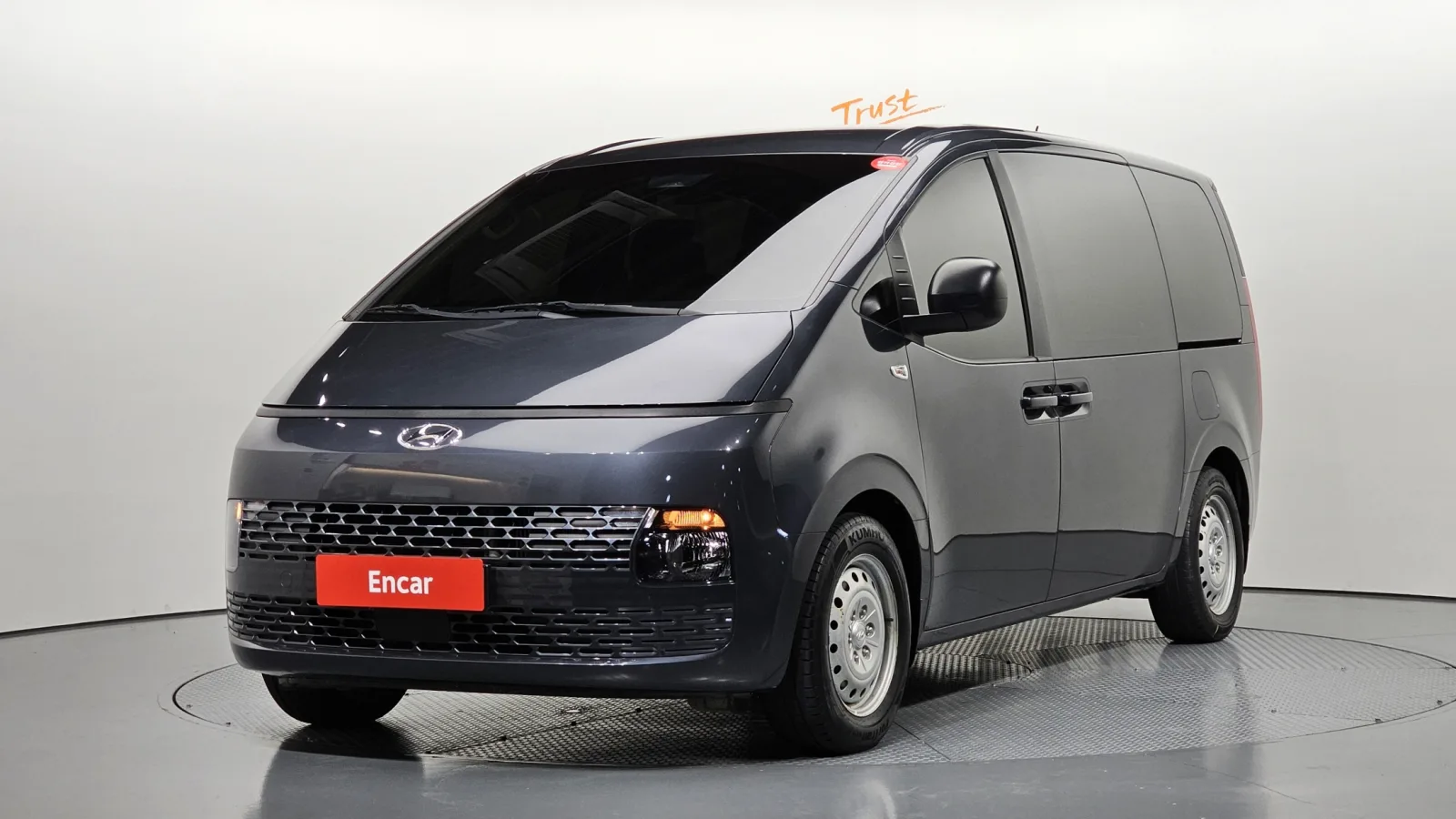 2023 Hyundai Staria