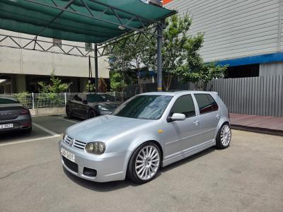 2003 Volkswagen Golf