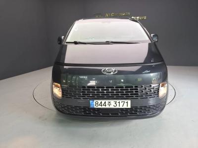 2023 Hyundai Staria