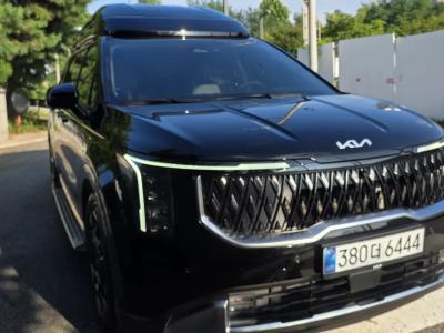 2025 Kia Carnival