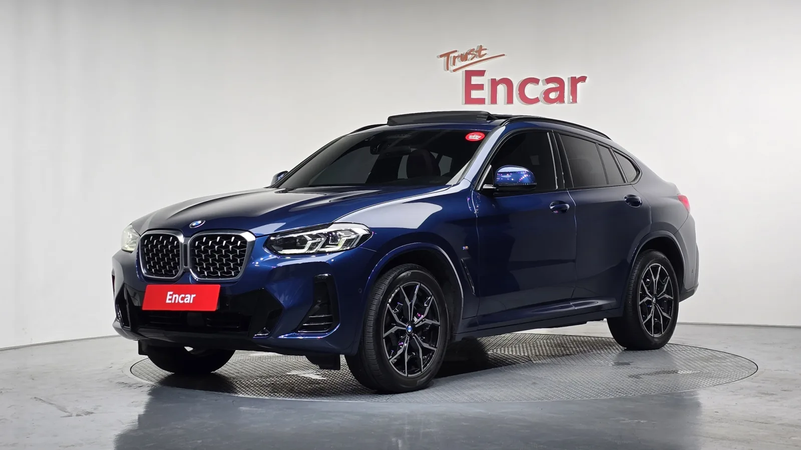 2023 BMW X4