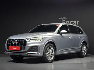 2021 Audi Q7