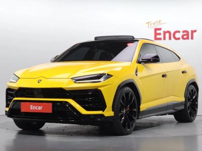 2020 Lamborghini Urus