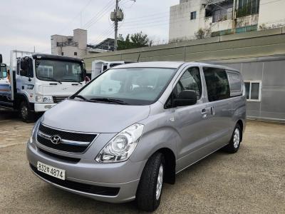 2013 Hyundai Starex