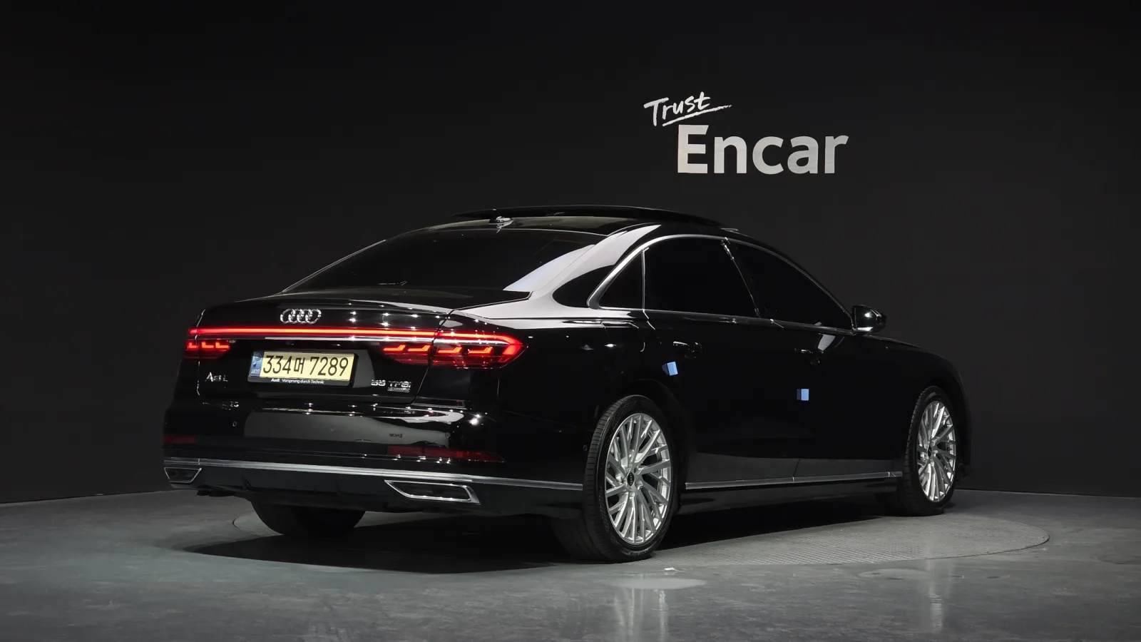 2021 Audi A8
