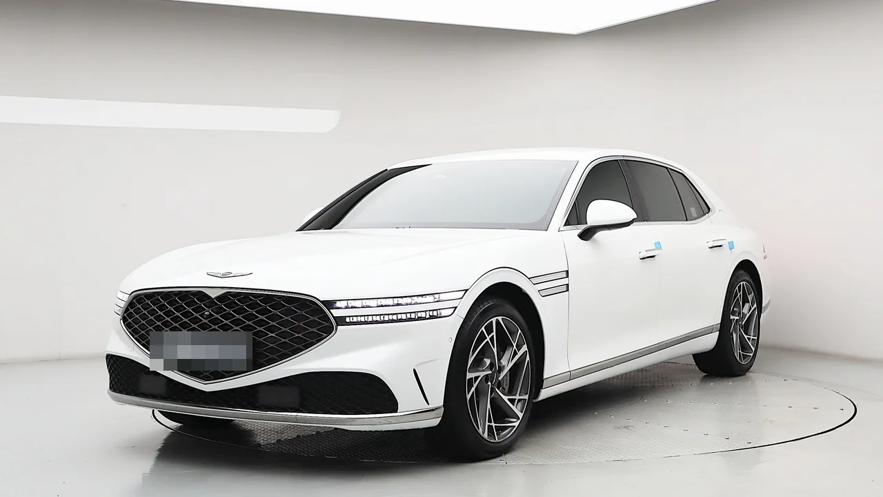 2022 Genesis G90