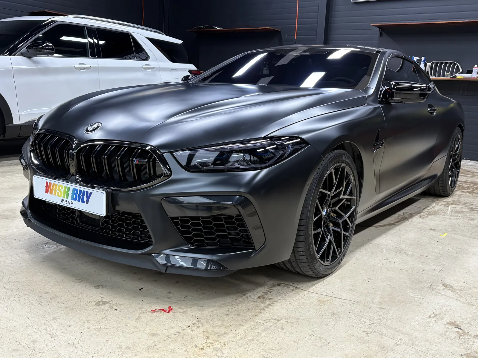 2020 BMW M8