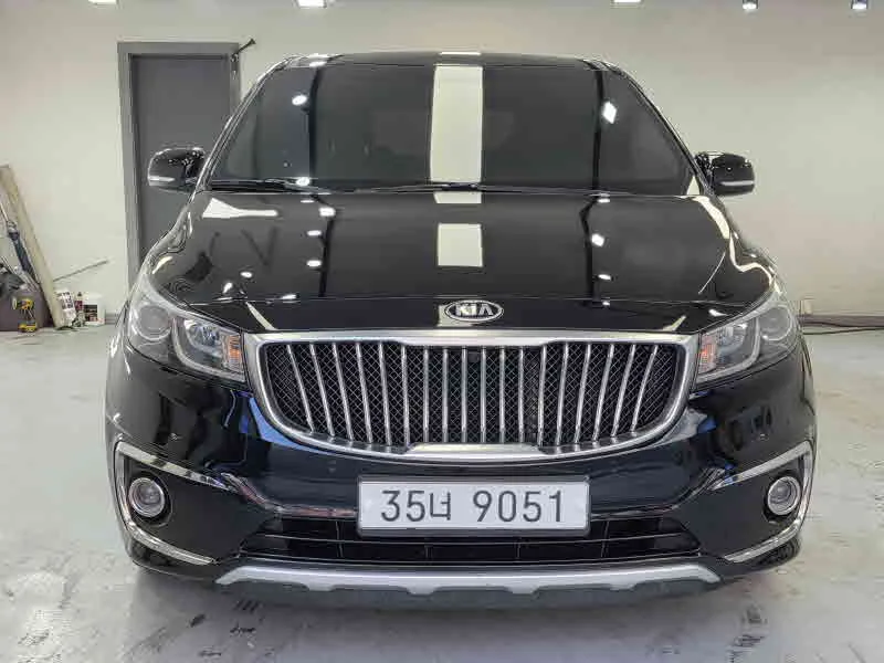 2015 Kia Carnival