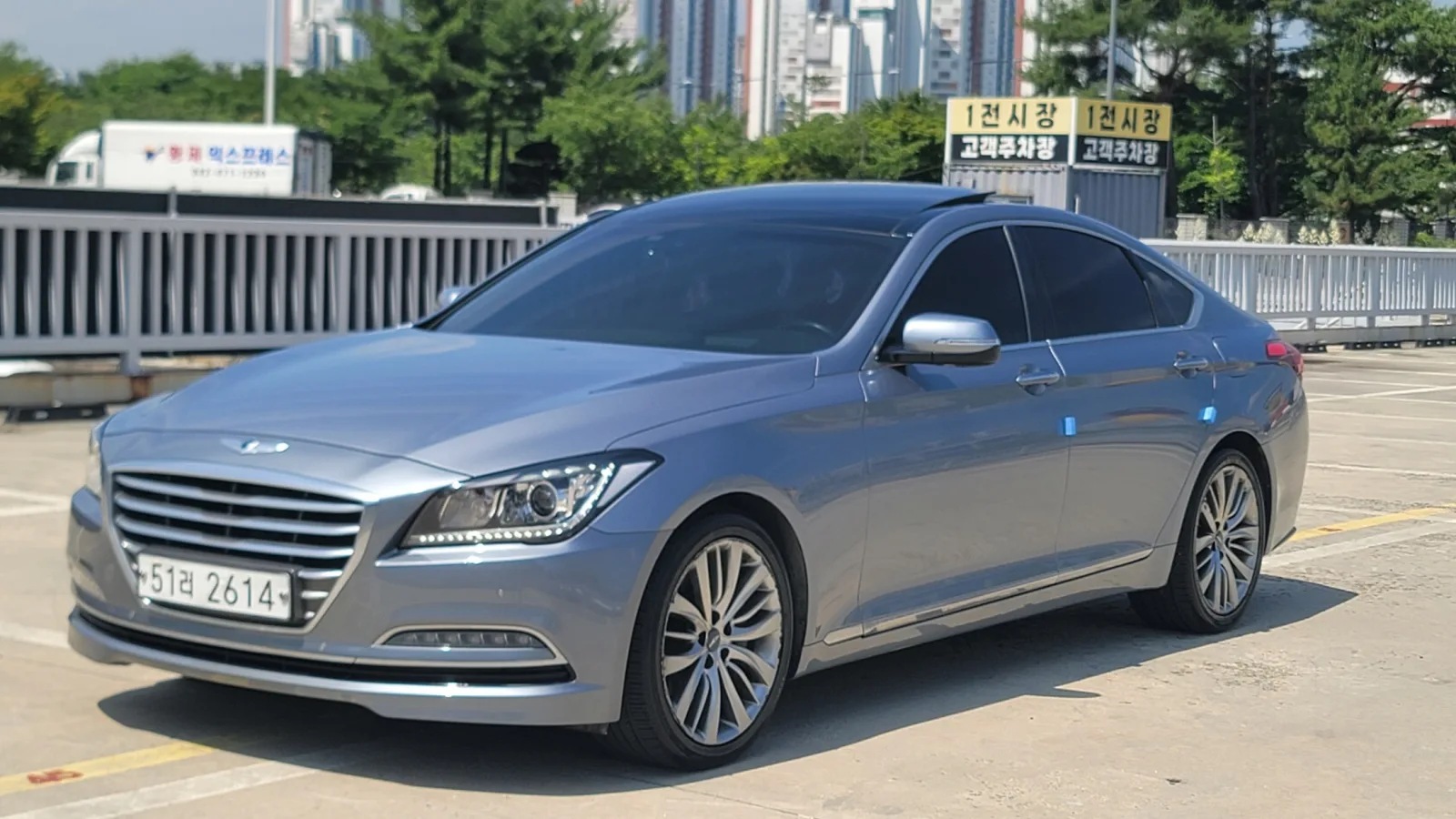 2016 Hyundai Genesis