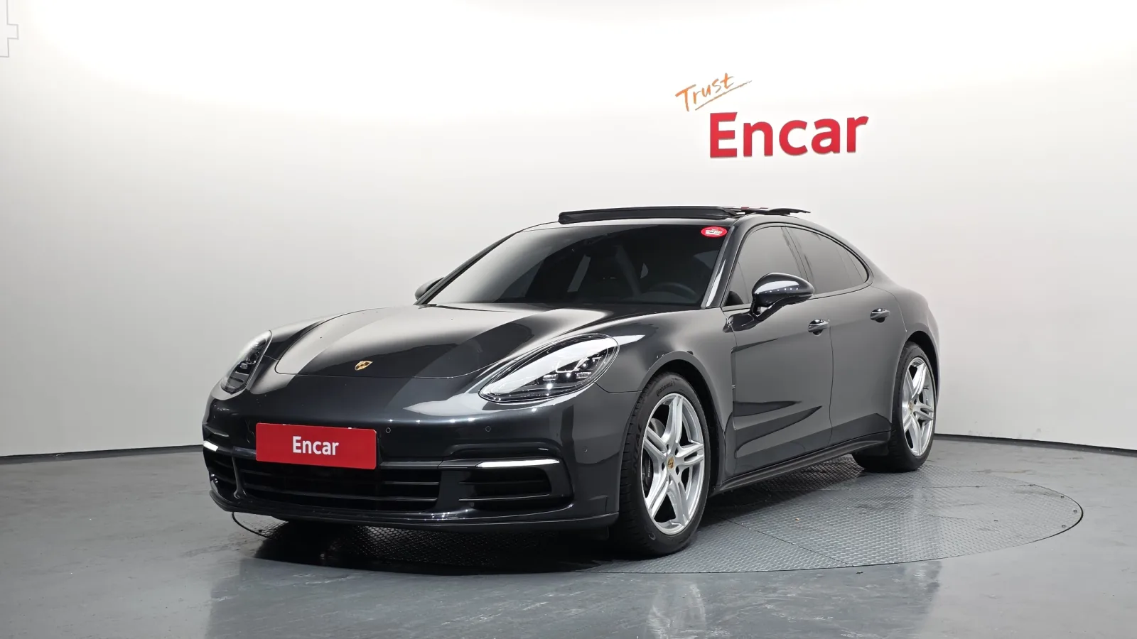 2018 Porsche Panamera