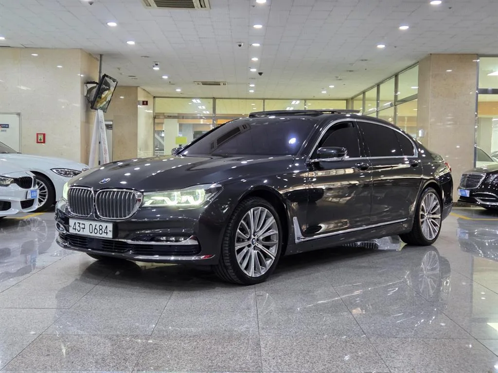 2016 BMW 7-Series