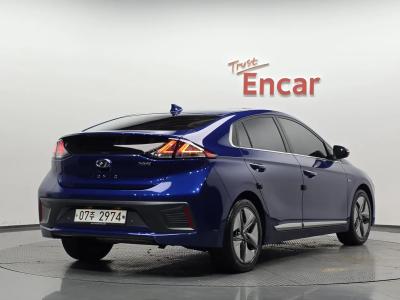 2020 Hyundai Ioniq