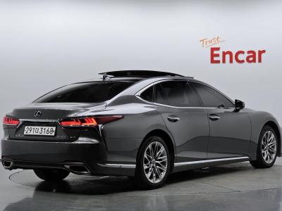 2020 Lexus LS