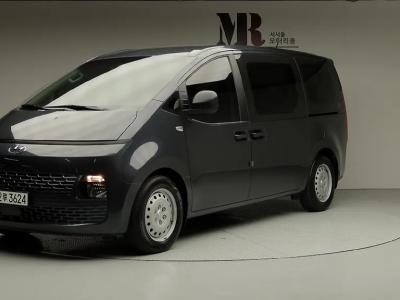 2022 Hyundai Staria