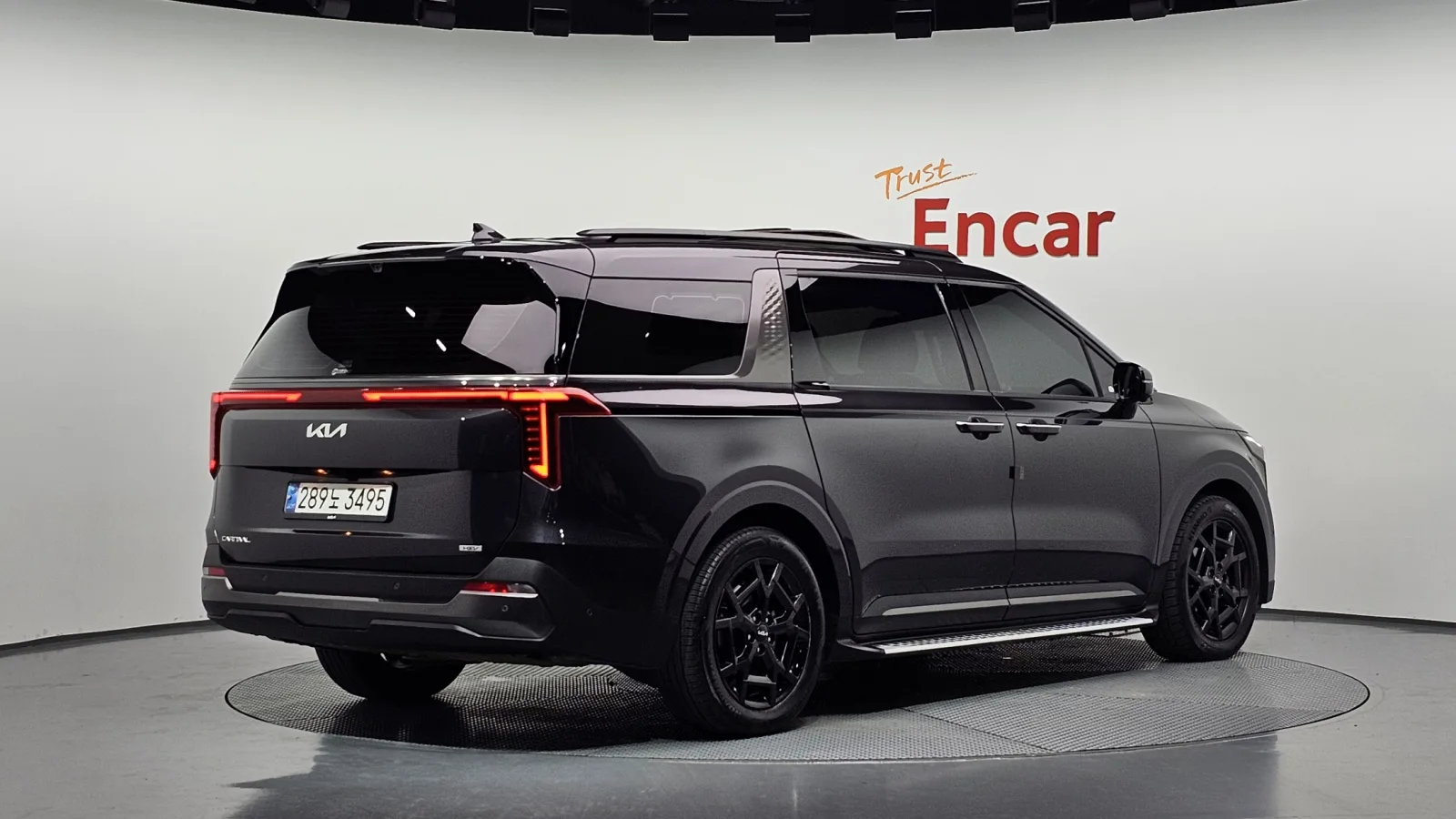 2025 Kia Carnival