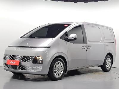 2025 Hyundai Staria