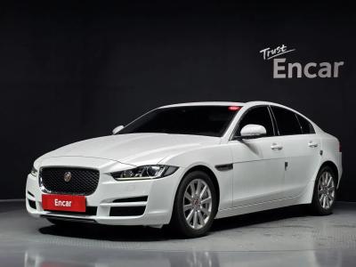 2018 Jaguar XE