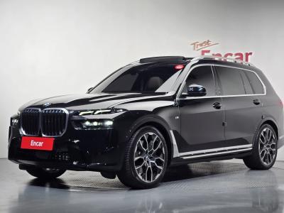 2025 BMW X7