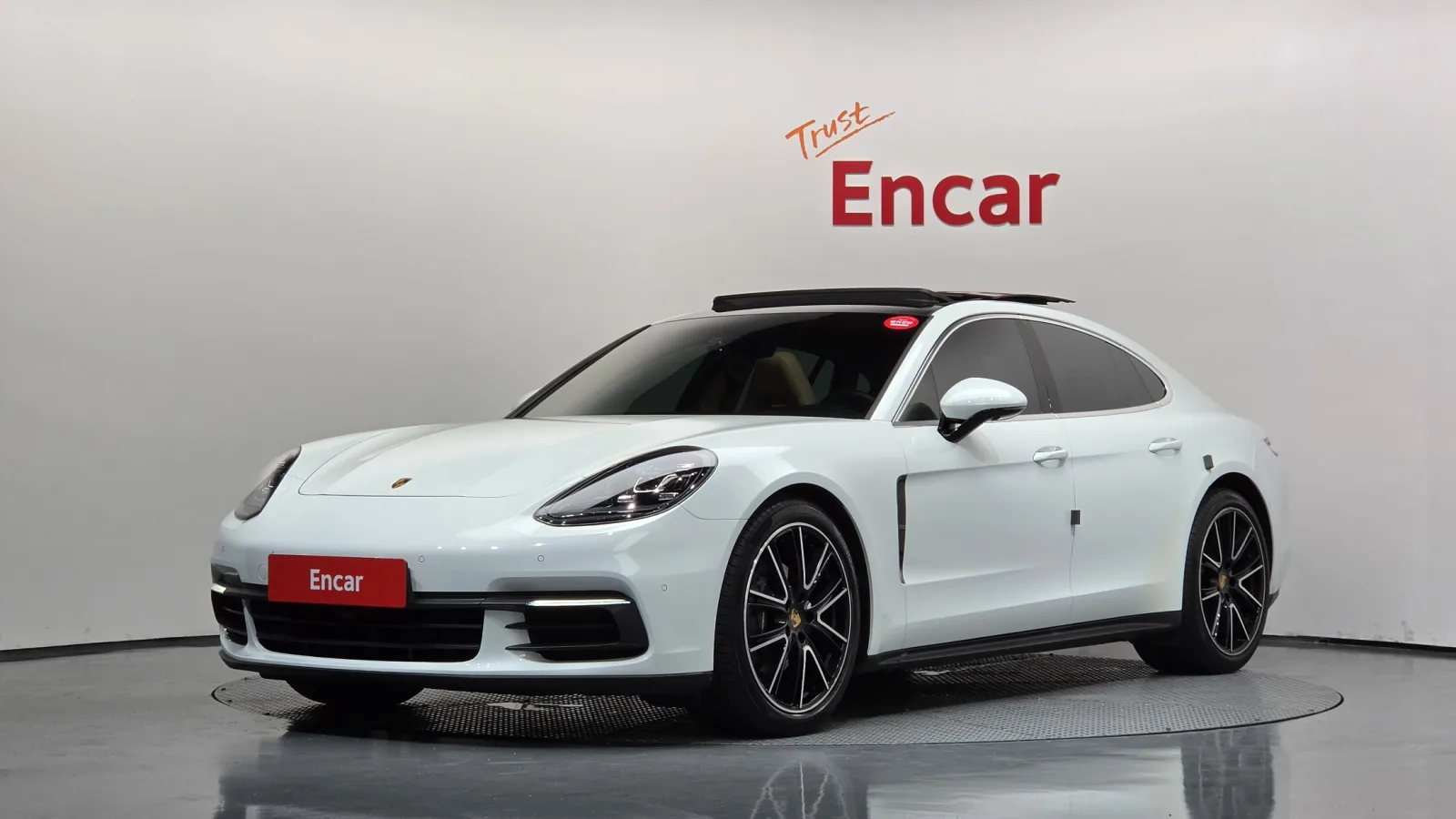 2019 Porsche Panamera