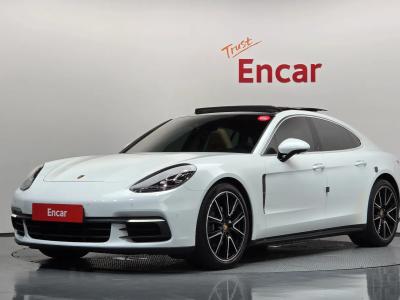 2019 Porsche Panamera