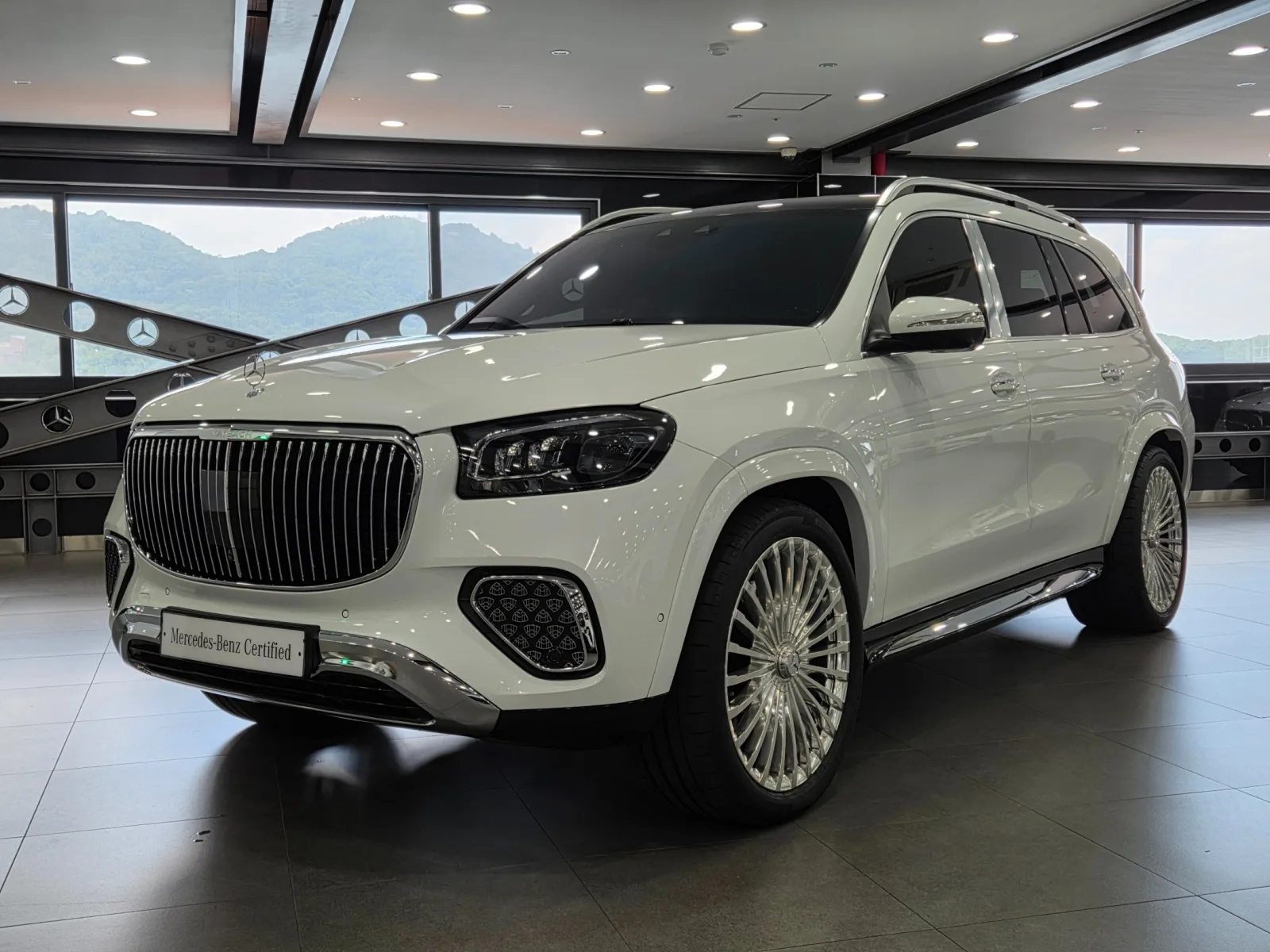2025 Mercedes-Benz GLS-Class
