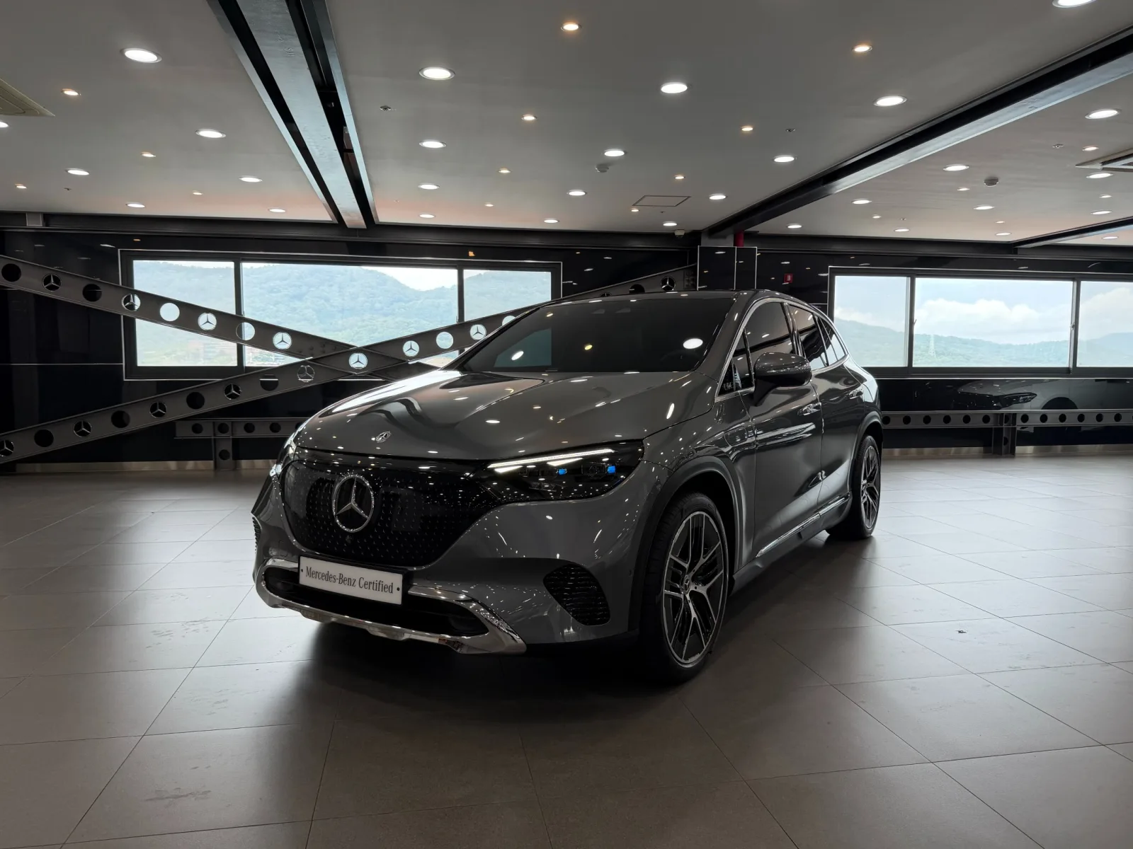 2025 Mercedes-Benz EQE