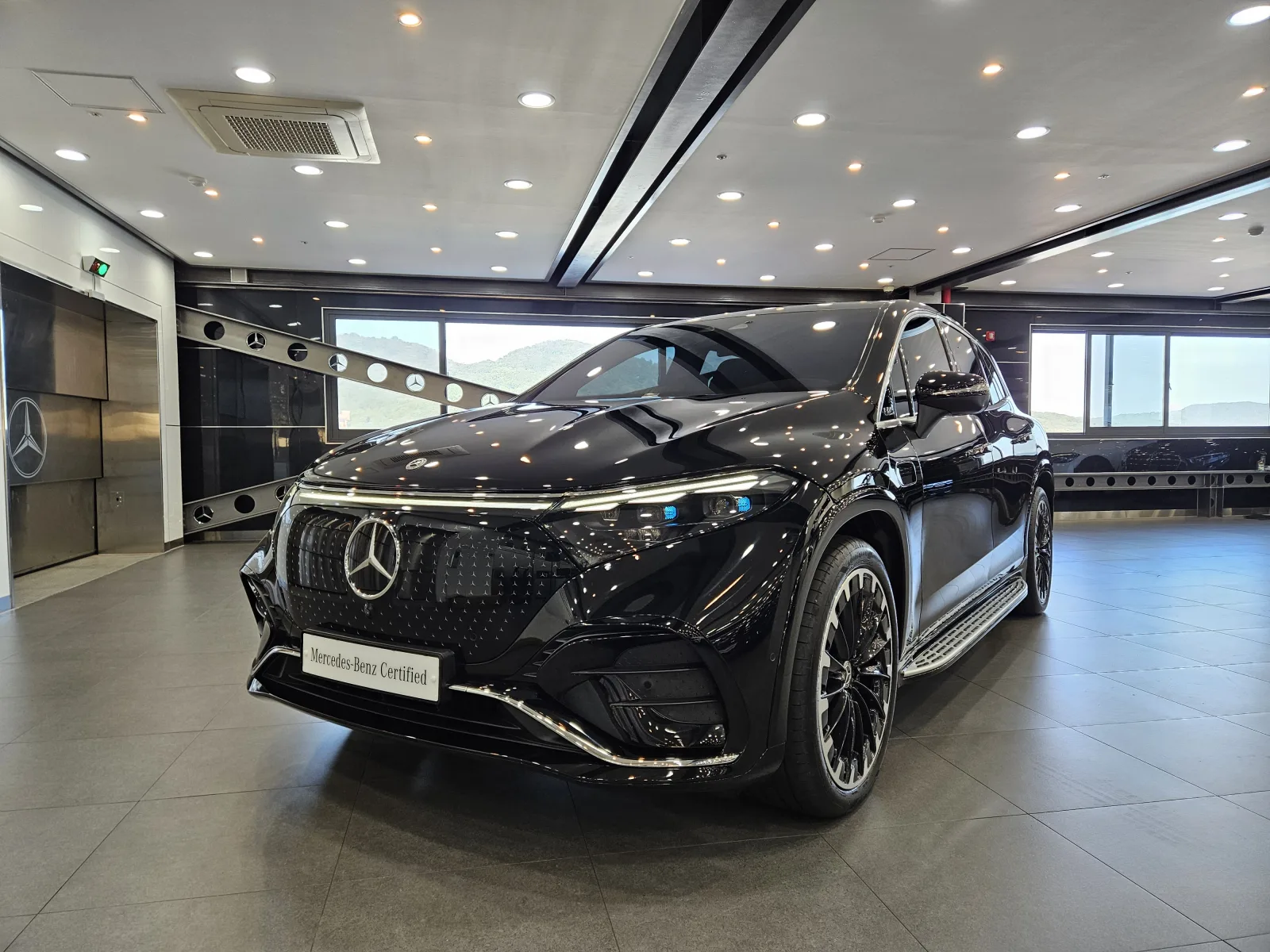 2025 Mercedes-Benz EQS