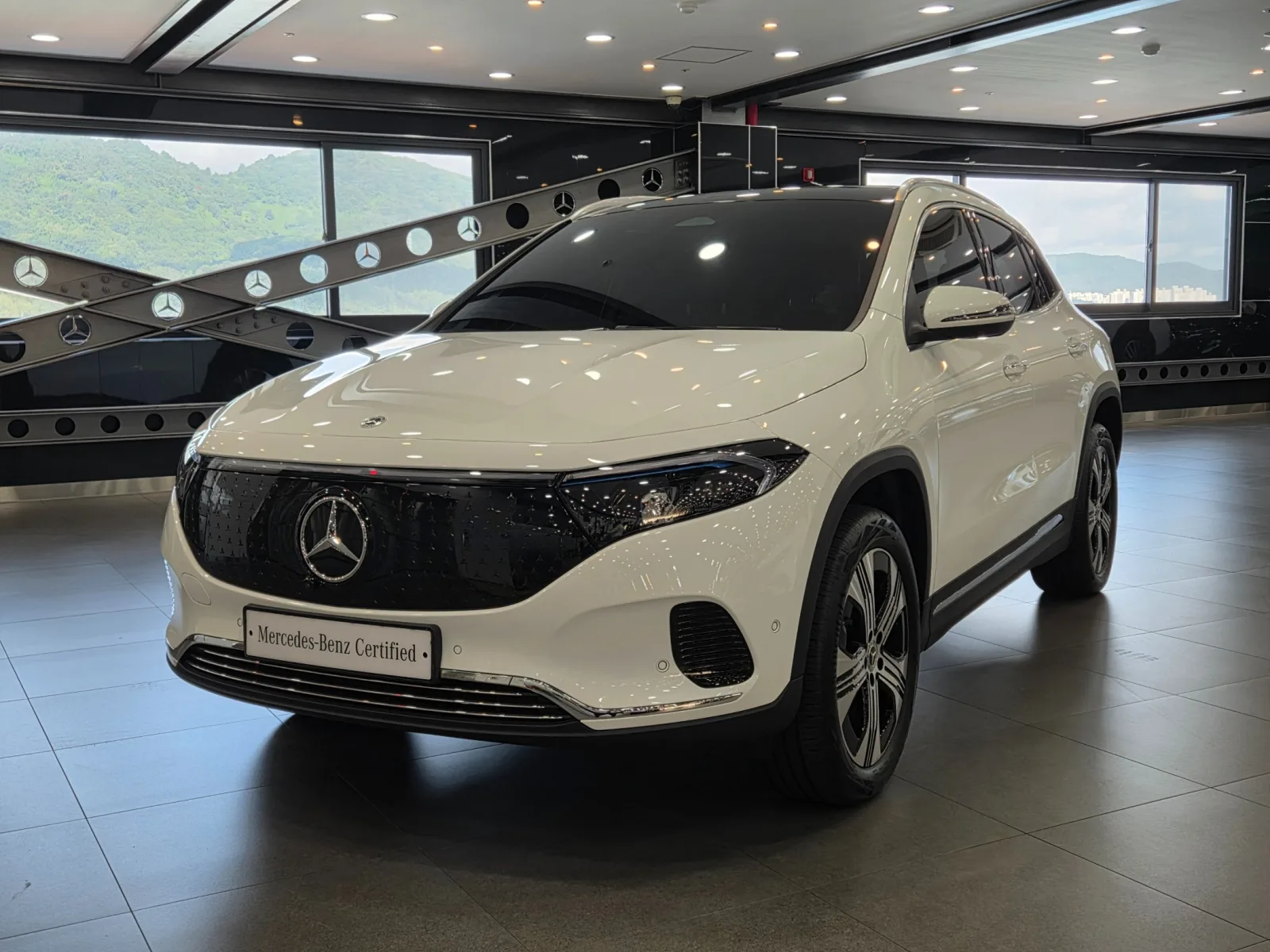 2026 Mercedes-Benz EQA