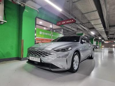 2023 Kia K8