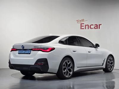 2023 BMW i4