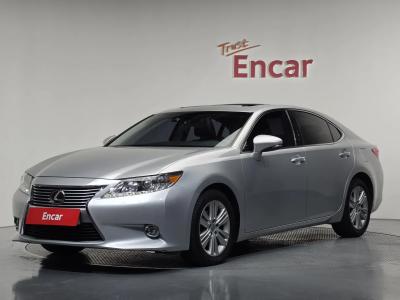 2014 Lexus ES