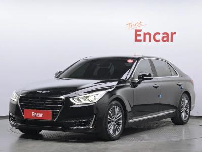 2017 Genesis EQ900