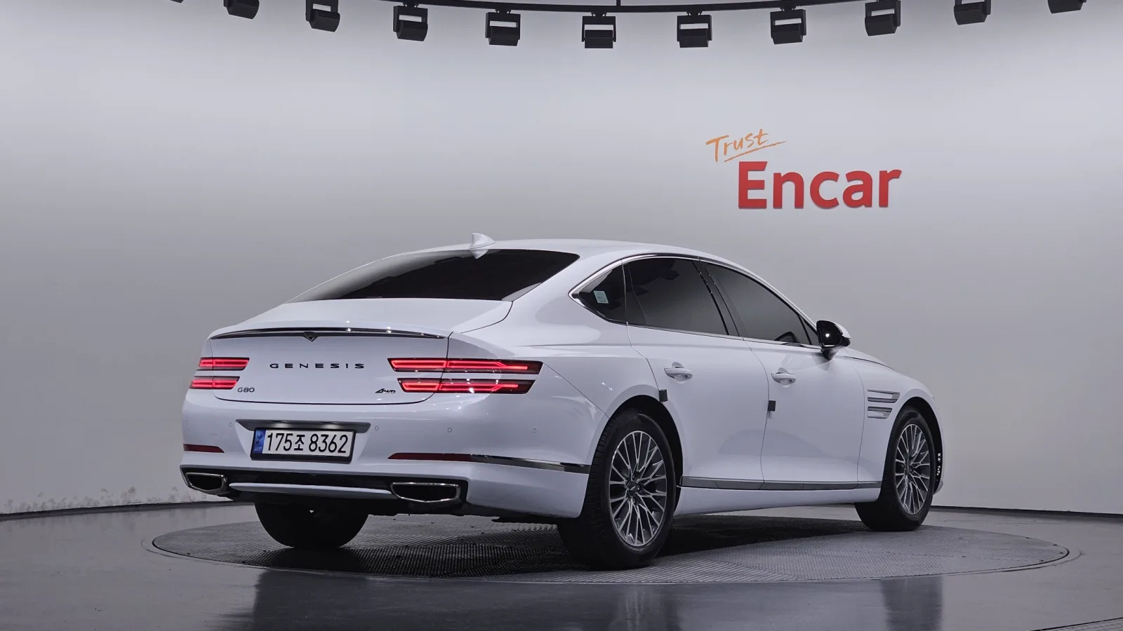 2022 Genesis G80