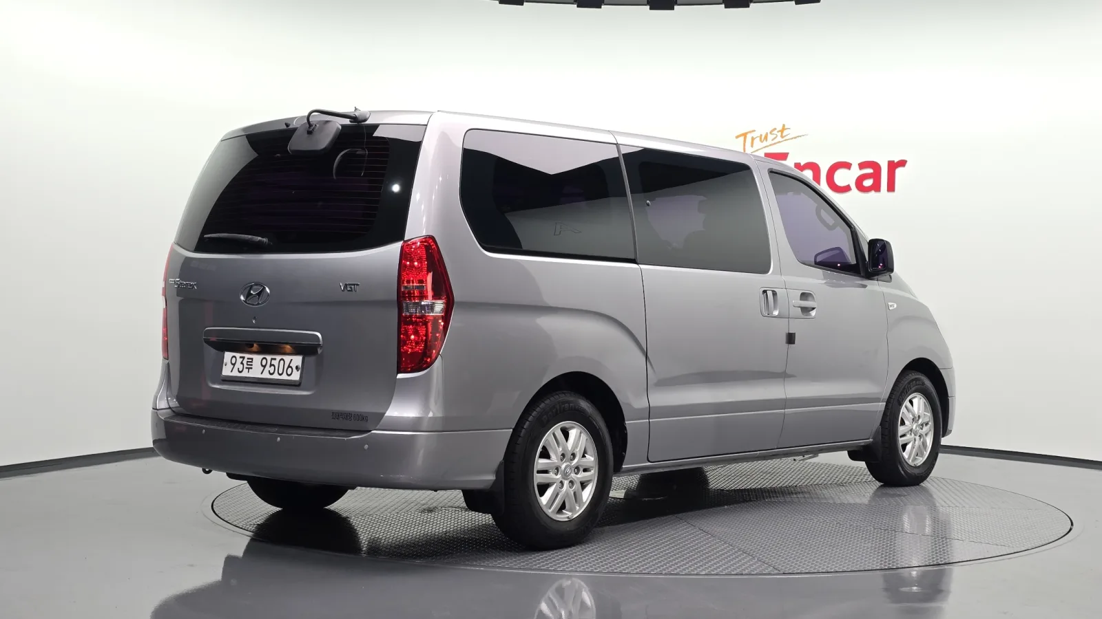 2016 Hyundai Starex