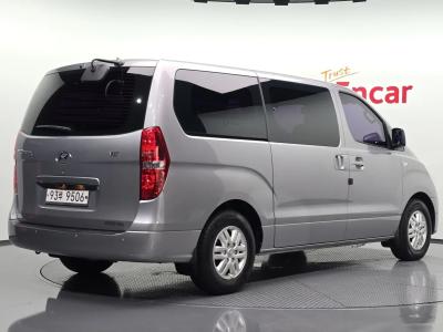 2016 Hyundai Starex