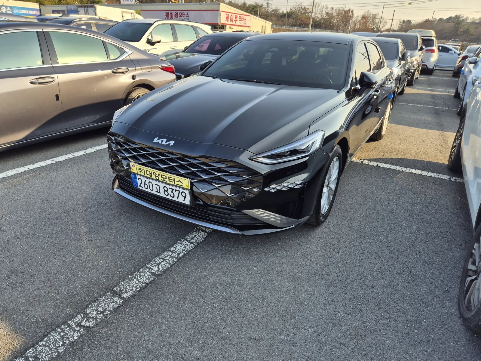 2023 Kia K8