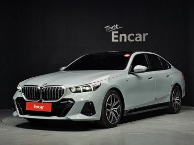 2025 BMW 5-Series