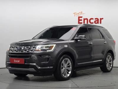 2019 Ford Explorer
