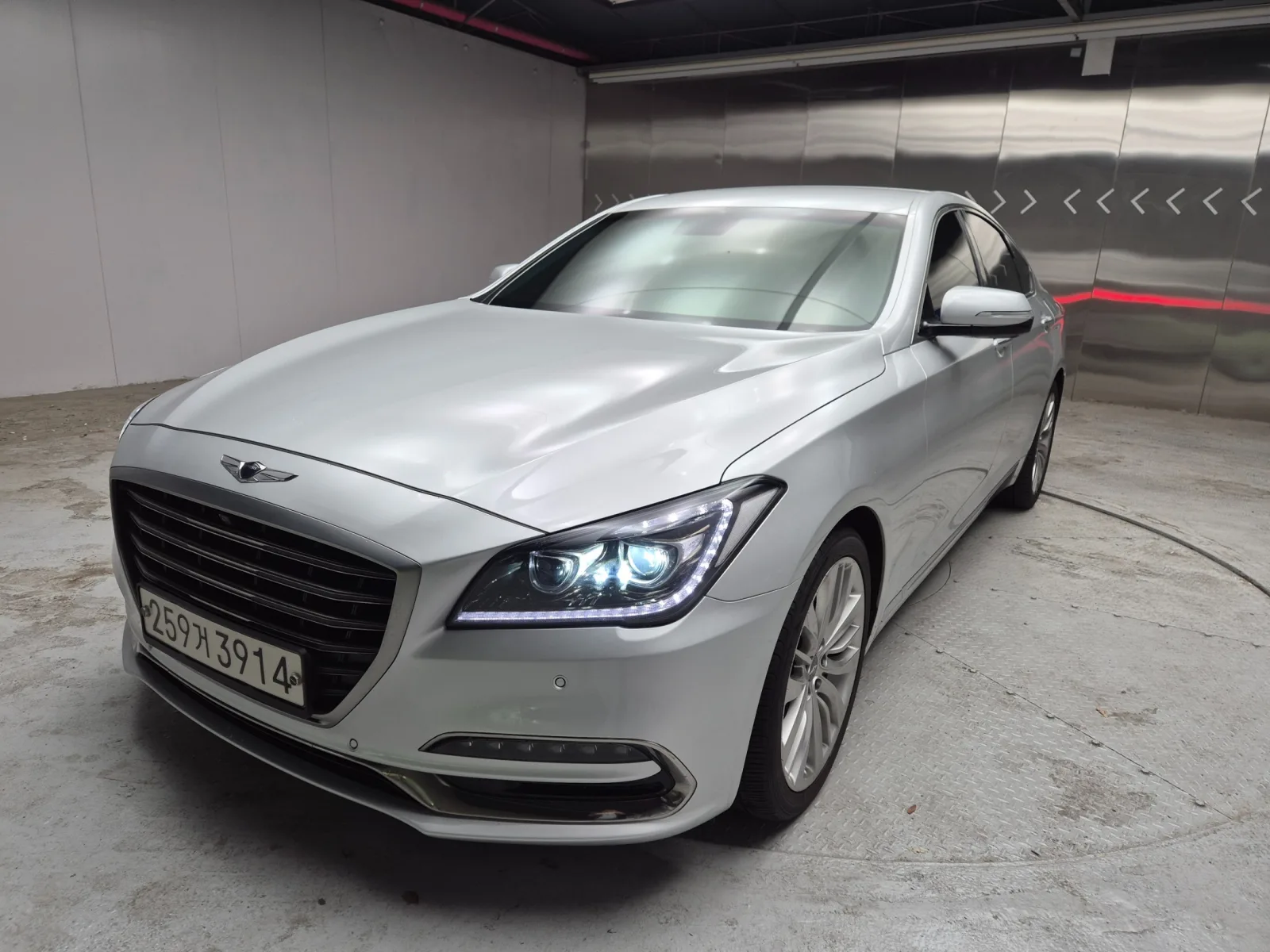 2018 Genesis G80